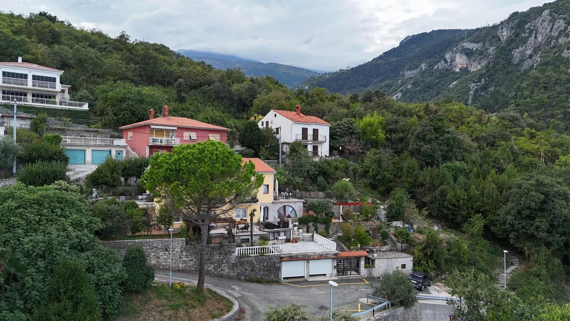 House Vali Panzió Lovran